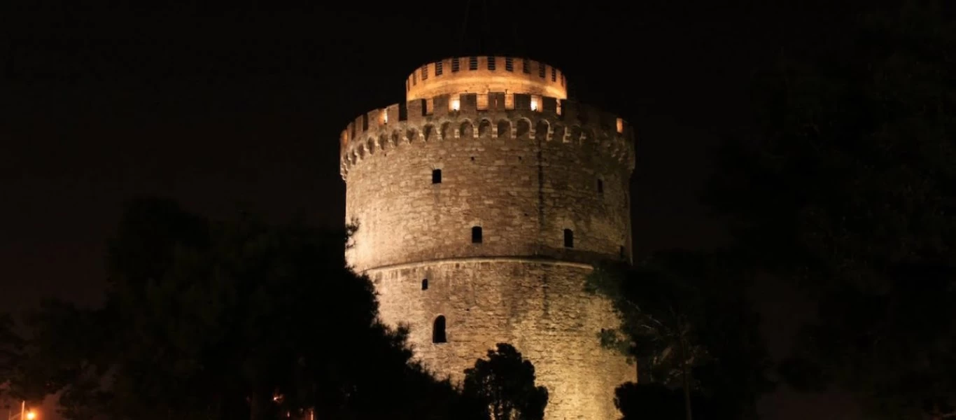 Θεσσαλονίκη: Πορεία διαμαρτυρίας στον Λευκό Πύργο για την εκκένωση υπό κατάληψη κτιρίου